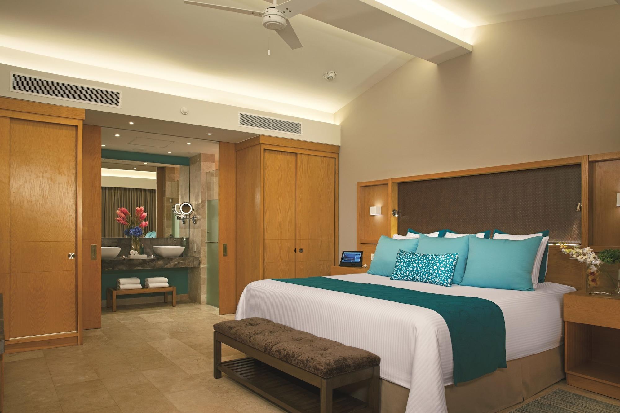 Dreams Playa Mujeres Golf & Spa Resort Cancún Exterior foto